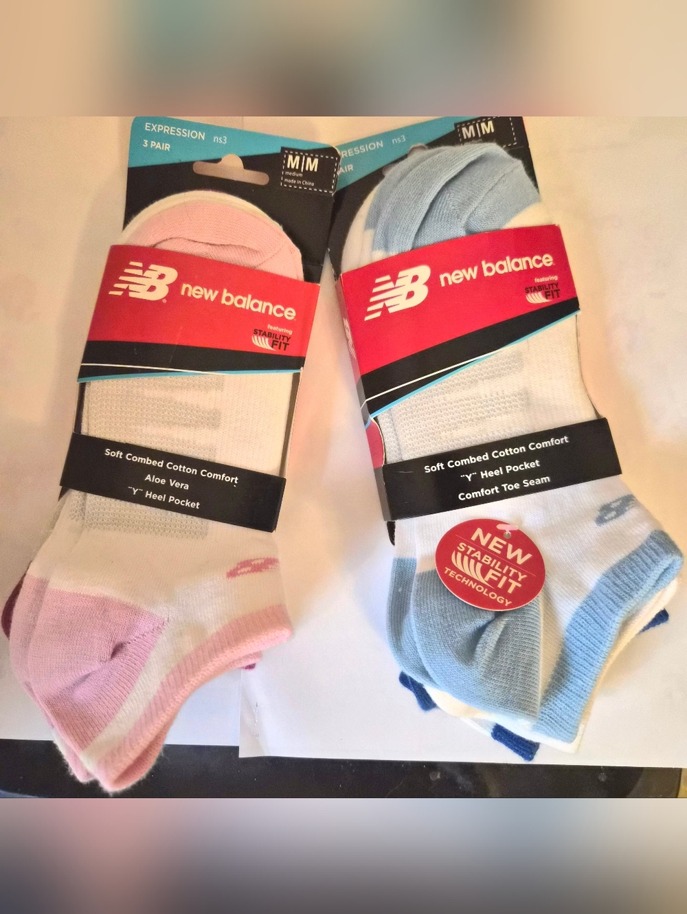 Nwt Socks Womens Pack Of 3 White With Blue, Or White Pink Purple Your Choice